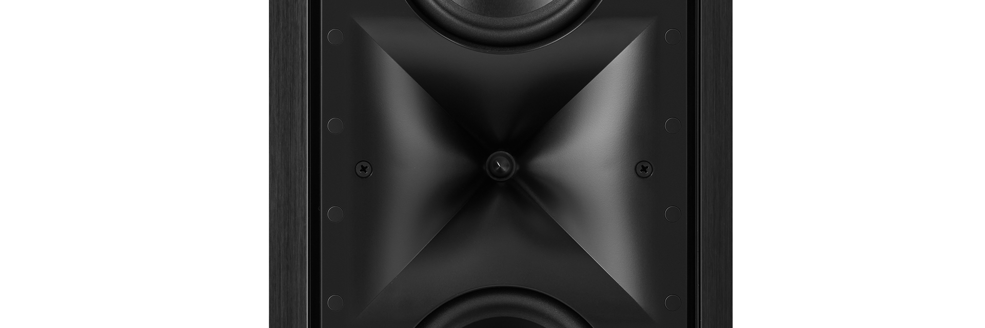 Patented High-Definition Imaging (HDI&trade;) horn geometry